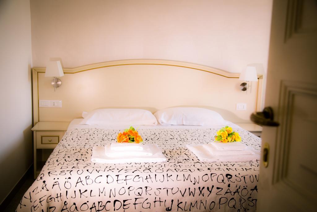 St. Peter Central Rooms B&B โรม ภายนอก รูปภาพ