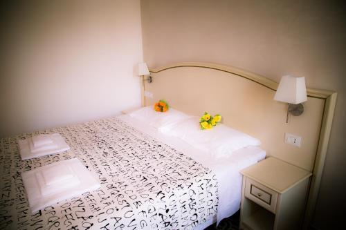 St. Peter Central Rooms B&B โรม ภายนอก รูปภาพ